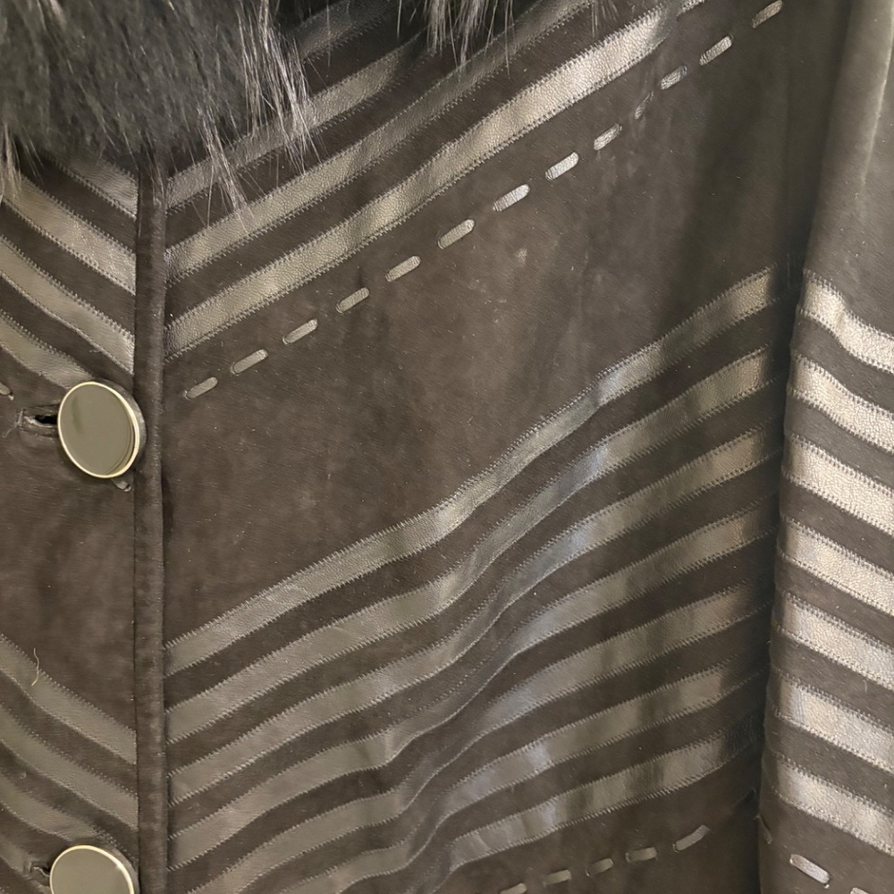 Suede coat - Picture 3 of 3